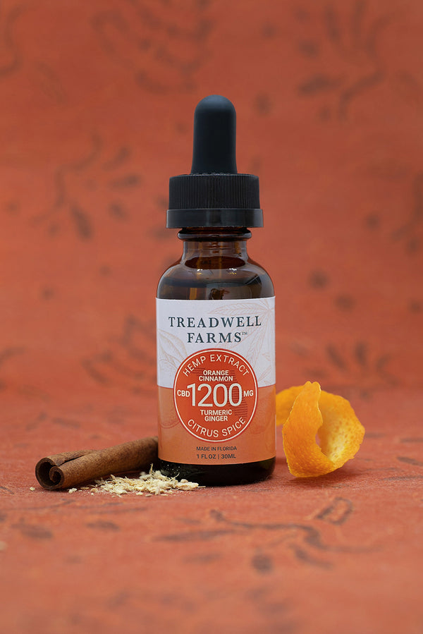  Treadwell Farms Citrus Spice Hemp Extract is made of pure organic CBD Hemp Extract, a satisfying blend of organically grown CBD Hemp Extract, Sunflower Lecithin, MCT Oil (Coconut Oil), Orange, Cinnamon, Turmeric, and Ginger